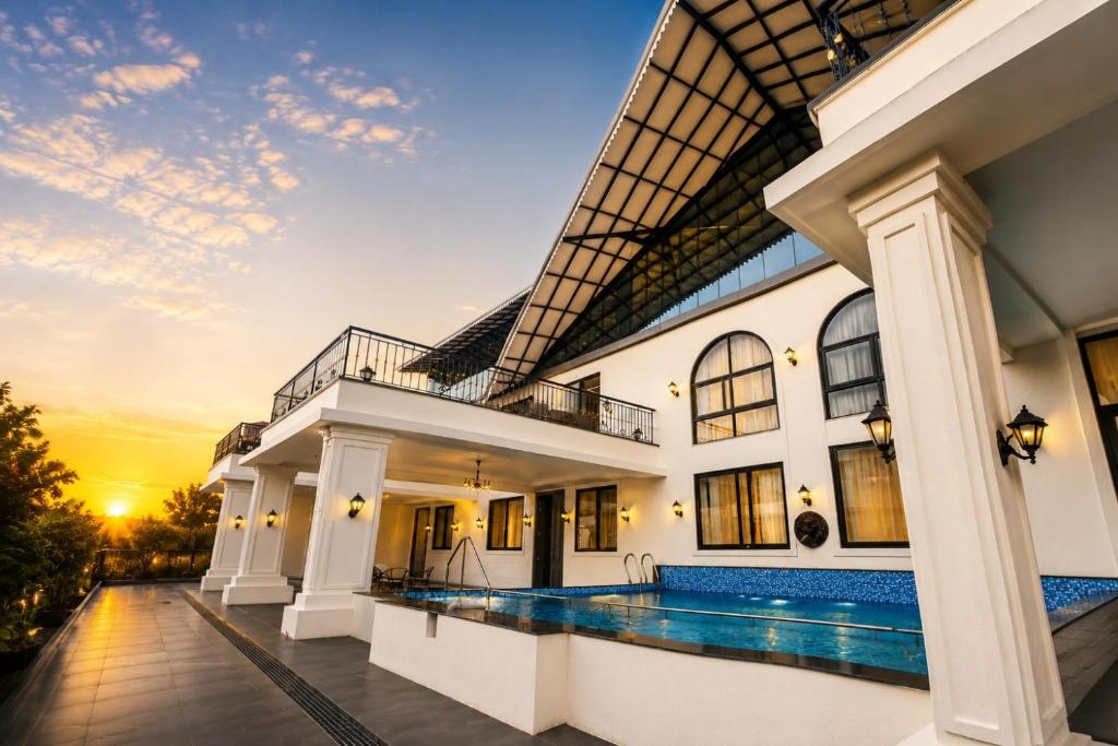 Celebration 12BHK Villas near Sula Vineyard Nashik — image 3 of 3