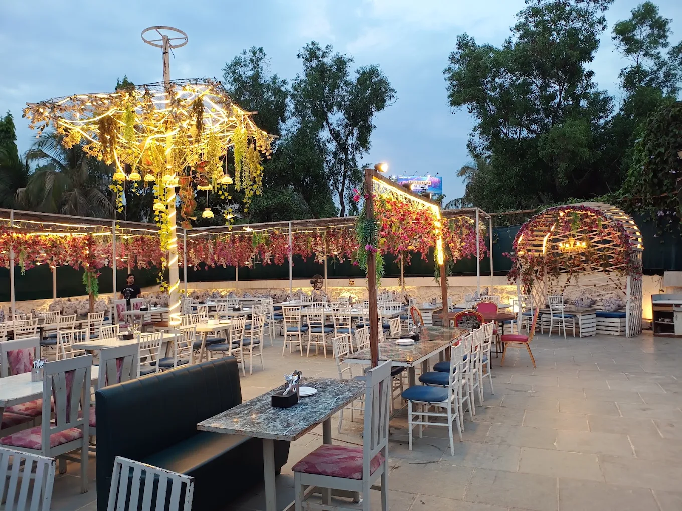 Velvet garden Thane — image 1 of 5