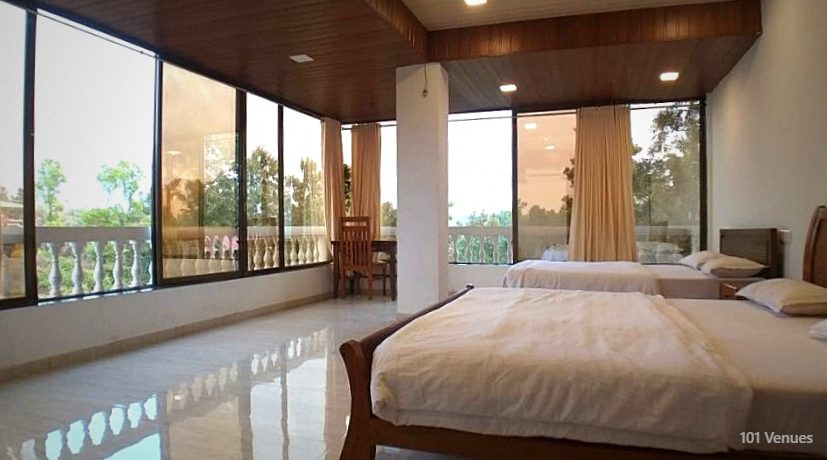 Palacial, Panchgani 10bhk — image 2 of 5